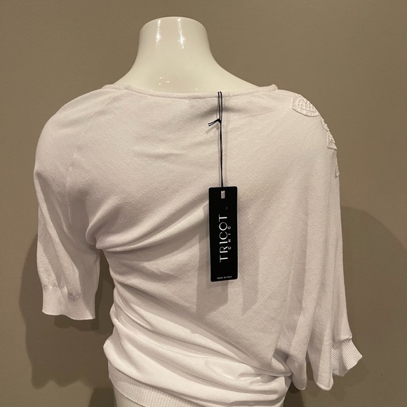 Tricot Chic Italian Design White Asymmetrical Embellished Blouse - Picture 4 of 6